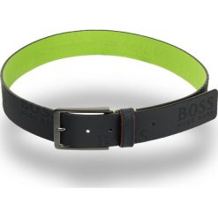Granatowy skórzany pasek męski. Niebieskie paski męskie BOSS Green, w paski. Za 369,00 zł.