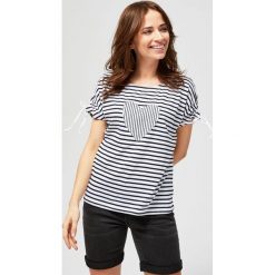 Bluzka bawełniana typu oversize. Bluzki damskie Moodo, s, bez wzorów, z bawełny, bez kołnierzyka, bez rękawów. Za 29,99 zł.
