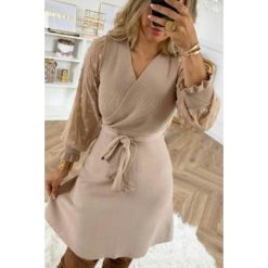 Sukienka TIZERA BEIGE. Brązowe sukienki damskie Sukienka TIZERA BEIGE, uniwersalny, bez wzorów, eleganckie, bez kołnierzyka, z krótkim rękawem, krótkie, mini. W wyprzedaży za 89,00 zł.