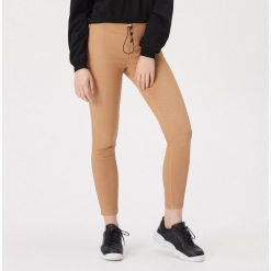 Spodnie skinny z ozdobnymi guzikami - Beżowy. Brązowe spodnie damskie Sinsay, xl. W wyprzedaży za 39,99 zł.