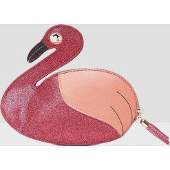 Etam - Kosmetyczka Flam. Różowe kosmetyczki damskie marki Etam, z poliesteru. W wyprzedaży za 49,90 zł.