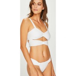 Vero Moda - Strój kąpielowy. Białe stroje kąpielowe damskie Vero Moda, l, bez wzorów, z elastanu. W wyprzedaży za 49,90 zł.