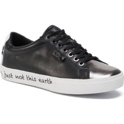 Sneakersy KARL LAGERFELD - KL60105 Black Lthr. Czarne półbuty damskie KARL LAGERFELD, bez wzorów, ze skóry, bez obcasa, na płaskiej podeszwie, bez zapięcia. W wyprzedaży za 469,00 zł.