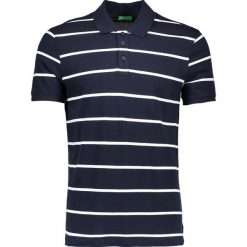 Koszulka polo w kolorze granatowo-białym. Niebieskie koszulki męskie Benetton, s, w paski, z bawełny, polo, bez rękawów. W wyprzedaży za 55,95 zł.