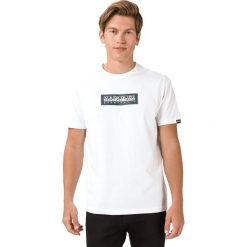 Napapijri Sox Box Koszulka Biały. Białe podkoszulki męskie Napapijri, l, z nadrukiem, z bawełny, bez kołnierzyka, z krótkim rękawem, krótkie. Za 163,95 zł.