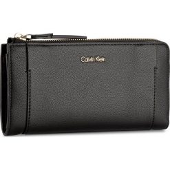 Portfele damskie: Duży Portfel Damski CALVIN KLEIN BLACK LABEL – Metropolitan Large Z K60K603818 001