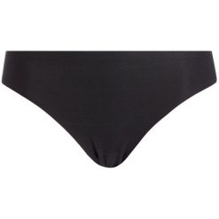 Stringi Chantelle SoftStretch C26490. Brązowe stringi damskie Chantelle, bez wzorów, z bawełny. Za 69,00 zł.