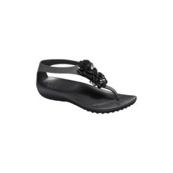 Buty do sportów wodnych Crocs W Serena Embellish Flip 205600-060. Czarne buty sportowe damskie Crocs, bez wzorów, bez obcasa. Za 159,99 zł.