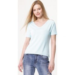 Jasnoniebieska Bluzka Coarseness. Niebieskie bluzki damskie Born2be, m, z dzianiny. Za 29,99 zł.