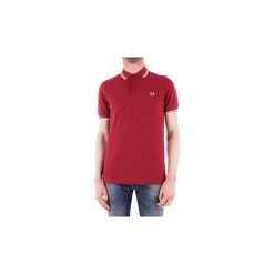 Koszulki polo z krótkim rękawem Fred Perry M3600. Czerwone koszulki męskie Fred Perry, s, bez wzorów, polo, z krótkim rękawem, krótkie. Za 399,80 zł.