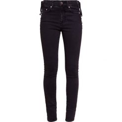 McQ Alexander McQueen LACED HARVEY Jeansy Slim Fit blue. Niebieskie jeansy damskie marki McQ Alexander McQueen, bez wzorów, z elastanu. W wyprzedaży za 649,50 zł.