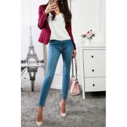 Damskie jeansy LORITA. Niebieskie jeansy damskie Damskie jeansy LORITA. W wyprzedaży za 79,00 zł.