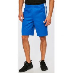 Adidas Originals - Szorty. Niebieskie spodenki i szorty męskie marki adidas Originals, s, z bawełny, sportowe. W wyprzedaży za 199,90 zł.