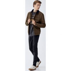 Jeansy slim fit. Czarne jeansy męskie relaxed fit marki Pull&Bear, z jeansu. Za 139,00 zł.