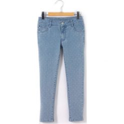 Dżinsy slim w groszki 3-12 lat. Niebieskie jeansy dziewczęce marki La Redoute Collections, w grochy, z bawełny, z standardowym stanem. Za 100,76 zł.
