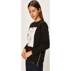Answear - Bluza. Czarne bluzy damskie ANSWEAR, s, z nadrukiem, z bawełny, bez rękawów, bez kaptura. W wyprzedaży za 79,90 zł.