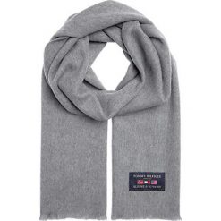 Tommy Hilfiger Szal męski Outdoor z naszywką Szalik w połowie szary melanż. Szare szaliki męskie TOMMY HILFIGER, z aplikacjami. W wyprzedaży za 221,00 zł.