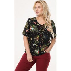 Czarna Bluzka Betray. Czarne bluzki damskie Born2be, xl, z okrągłym kołnierzem. Za 49,99 zł.