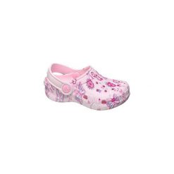 Różowe klapki dziewczęce Cupcake Couture w kwiatowy wzór. Różowe klapki dziewczęce z materiału. Za 39,90 zł.