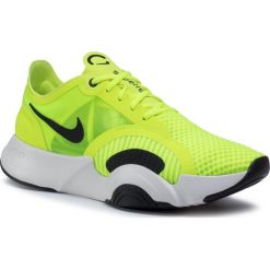 Buty NIKE - Superrep Go CJ0773 717 Volt/Black/Summit White. Żółte buty sportowe męskie Nike, z tworzywa sztucznego, bez zapięcia, na fitness i siłownię. Za 419,00 zł.