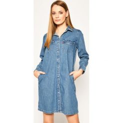 Sukienka koszulowa Levi's Selma 85793-0000. Niebieskie sukienki damskie Levi's®, na co dzień, s, bez wzorów, z bawełny, z koszulowym kołnierzykiem, bez rękawów, proste. W wyprzedaży za 319,00 zł.