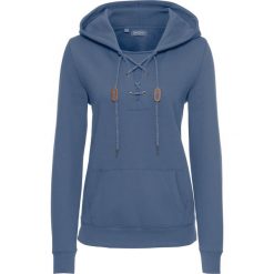 Długa sukienka z wiązanym paskiem bonprix kolorowy wzorzysty. Niebieskie długie bluzy damskie bonprix, bez wzorów, z dekoltem w serek, z długim rękawem, maxi. Za 149,99 zł.