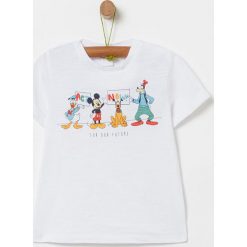 OVS - T-shirt dziecięcy x Disney 74-98 cm. Białe t-shirty chłopięce OVS, z nadrukiem, z bawełny, bez rękawów. Za 49,90 zł.