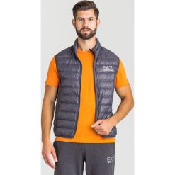 KAMIZELKA EA7 EMPORIO ARMANI. Szare płaszcze męskie EA7 Emporio Armani, m, z nadrukiem, z puchu, bez kaptura. Za 619,00 zł.
