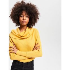 Sweter z szerokim golfem - Żółty. Żółte golfy damskie marki Reserved, s. Za 79,99 zł.