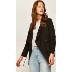 Answear - Kurtka. Czarne kurtki damskie ANSWEAR, s, bez wzorów, z lyocellu, krótkie. W wyprzedaży za 89,90 zł.