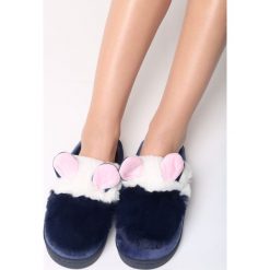 Granatowe Kapcie Same Moon. Niebieskie kapcie damskie Born2be, z materiału. Za 49,99 zł.