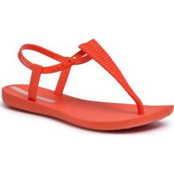 Sandały IPANEMA - Class Glam III Fem 82862 Red/Red 21513. Czerwone klapki damskie Ipanema, bez wzorów, z tworzywa sztucznego, bez obcasa. Za 99,99 zł.