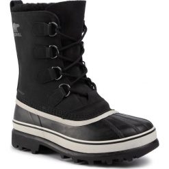 Śniegowce SOREL - Caribou NM1000 Black/Dark Stone 016. Czarne śniegowce męskie Sorel, bez zapięcia. W wyprzedaży za 399,00 zł.