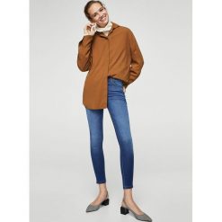 Mango - Jeansy Elektra2. Niebieskie rurki damskie marki Mango, z podwyższonym stanem. W wyprzedaży za 99,90 zł.