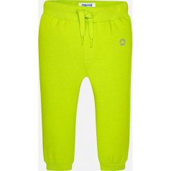 Mayoral - Spodnie dziecięce 68-98 cm. Żółte spodnie chłopięce marki Mayoral, z bawełny. Za 49,90 zł.