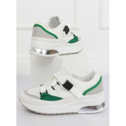Buty sportowe białe SLOANA. Białe buty sportowe damskie FunKee.pl, w paski, z tkaniny, sportowe. Za 121,99 zł.