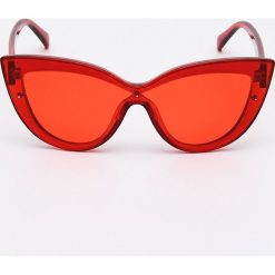 Okulary przeciwsłoneczne - Czerwony. Czerwone okulary przeciwsłoneczne damskie Sinsay. Za 14,99 zł.