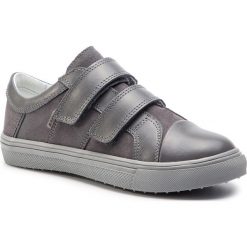 Sneakersy BARTEK - 18607-5/LOK Szary. Szare trampki chłopięce Bartek, ze skóry, na rzepy. W wyprzedaży za 159,00 zł.
