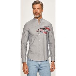 Desigual - Koszula. Koszule męskie Desigual, m, bez wzorów, z bawełny, casualowe, ze stójką, z długim rękawem. W wyprzedaży za 219,90 zł.