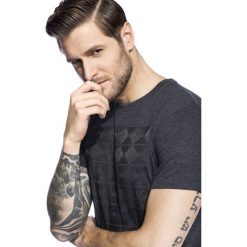 T-shirt BIAGIO TSPS000047. Szare t-shirty męskie Giacomo Conti, m, bez wzorów, z bawełny, eleganckie, bez kołnierzyka. Za 79,00 zł.