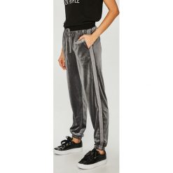 Dkny - Spodnie. Szare spodnie damskie DKNY, s, bez wzorów, z elastanu, casualowe. W wyprzedaży za 199,90 zł.