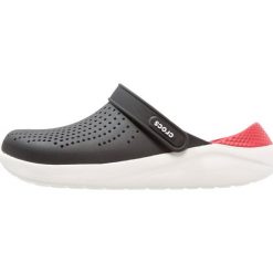 Crocs LITERIDE Sandały kąpielowe black/white. Czarne kąpielówki męskie Crocs, m, z gumy. Za 209,00 zł.