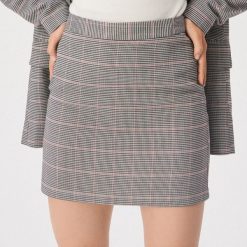 Spódnica w kratę - Różowy. Różowe spódniczki damskie Sinsay, xl, bez wzorów. Za 29,99 zł.