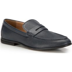 Buty męskie. Niebieskie mokasyny męskie Wittchen, ze skóry, eleganckie. W wyprzedaży za 199,90 zł.