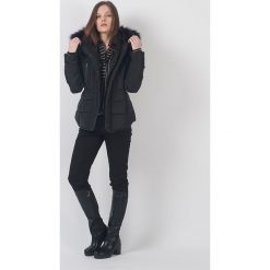 Kurtka puchowa "Meribel" w kolorze czarnym. Czarne kurtki damskie Chattawak, xl, z puchu, klasyczne. W wyprzedaży za 299,95 zł.