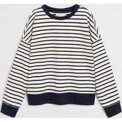 Mango Kids - Bluza bawełniana dziecięca Frida 110-164 cm. Czarne bluzy dziewczęce Mango Kids, bez wzorów, z bawełny, bez rękawów, bez kaptura. Za 59,99 zł.