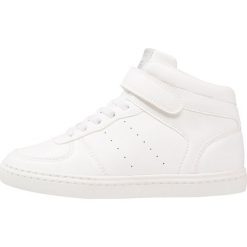 Friboo Tenisówki i Trampki wysokie white. Białe trampki dziewczęce marki Friboo, ze skóry ekologicznej. Za 129,00 zł.