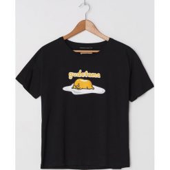 Koszulka z nadrukiem Gudetama - Czarny. Czarne koszulki damskie House, xl, z nadrukiem, bez kołnierzyka, bez rękawów. Za 39,99 zł.