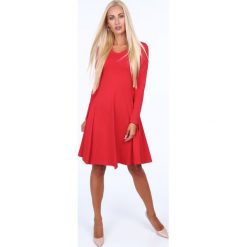Rozkloszowana sukienka czerwona 40080. Czerwone sukienki damskie Fasardi, s, bez wzorów, bez kołnierzyka, bez rękawów, rozkloszowane. Za 79,00 zł.