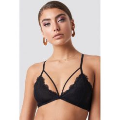 Bielizna: Pamela x NA-KD Trójkątny biustonosz z koronką - Black
